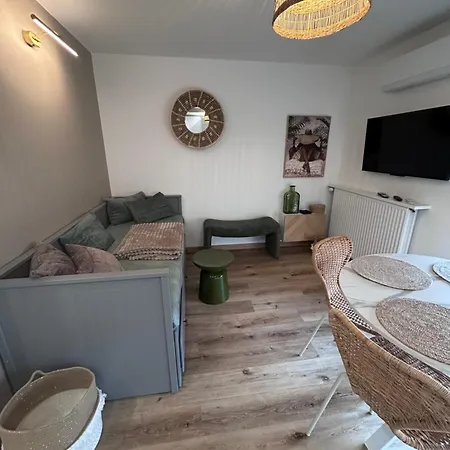 Apartmán L' Instant Boheme T2 1 Clim , Piscine , Parking Wifi *
